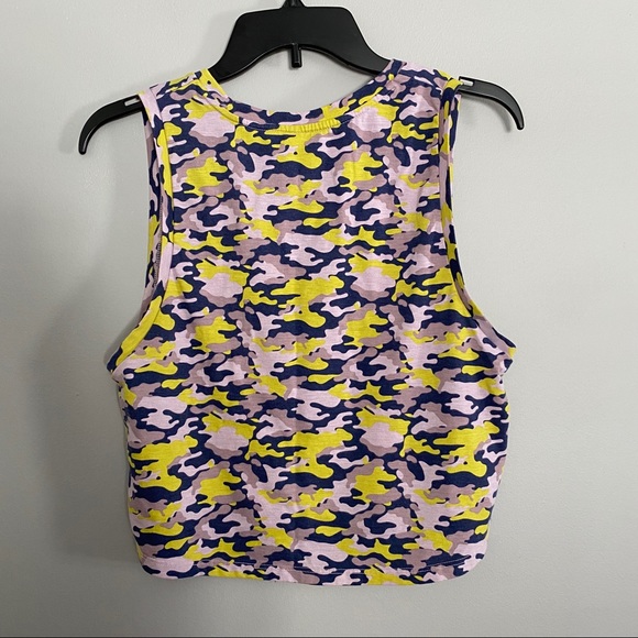 Lime Lite Camo Fabletics Janis Cropped Muscle Tank - Picture 5 of 5